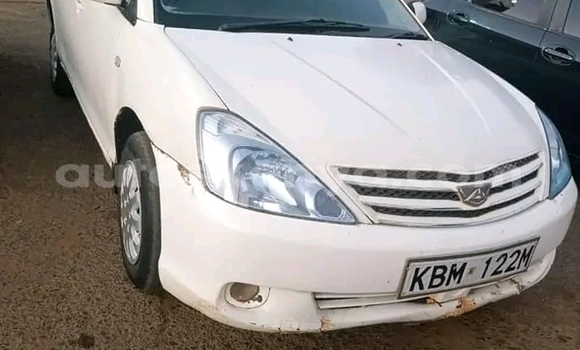 Oofamaa Toyota Allion White Makiinaa iti Bute keessatti Northeast Kenya keessatti Oofamaa Toyota Allion White Makiinaa iti Bute keessatti Northeast Kenya keessatti