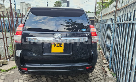 Nunua Mpya Toyota Prado Nyeusi Gari ndani ya Nairobi nchini Nairobi Nunua Mpya Toyota Prado Nyeusi Gari ndani ya Nairobi nchini Nairobi