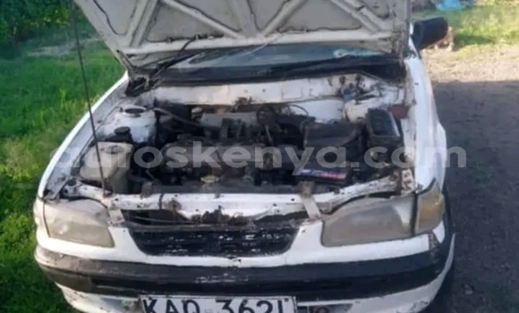 Oofamaa Toyota AE91 White Makiinaa iti Bungoma keessatti West Kenya keessatti