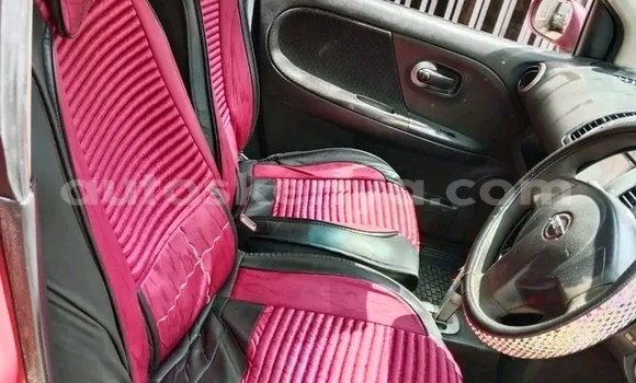 Oofamaa Nissan Note Red Makiinaa iti Bute keessatti Northeast Kenya keessatti