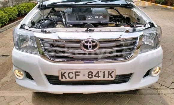 Buy Used Toyota Hilux White Car in Changamwe in Coast Buy Used Toyota Hilux White Car in Changamwe in Coast