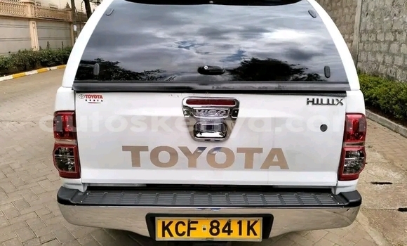 Buy Used Toyota Hilux White Car in Changamwe in Coast Buy Used Toyota Hilux White Car in Changamwe in Coast