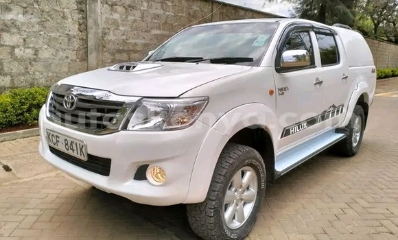 Buy Used Toyota Hilux White Car in Changamwe in Coast Buy Used Toyota Hilux White Car in Changamwe in Coast