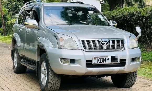 Buy Used Toyota Land Cruiser Prado White Car in Bute in Northeast Kenya Buy Used Toyota Land Cruiser Prado White Car in Bute in Northeast Kenya