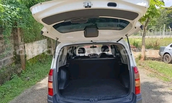 Buy Used Toyota Succeed White Car in Bute in Northeast Kenya Buy Used Toyota Succeed White Car in Bute in Northeast Kenya