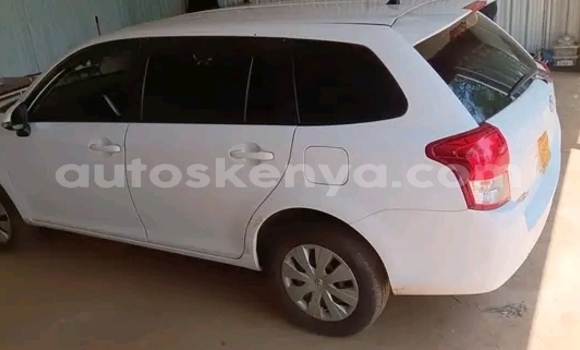 Nunua Ilio tumika Toyota Fielder Nyeupe Gari ndani ya Gilgil nchini Kati
