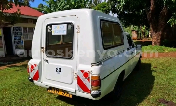 Buy Used Nissan Datsun White Car in Habaswein in Northeast Kenya Buy Used Nissan Datsun White Car in Habaswein in Northeast Kenya