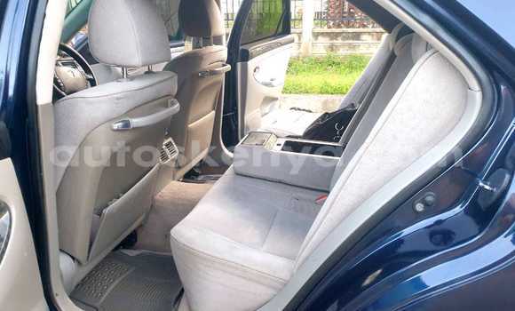 Nunua Ilio tumika Toyota Crown Nyeusi Gari ndani ya Nairobi nchini Nairobi Nunua Ilio tumika Toyota Crown Nyeusi Gari ndani ya Nairobi nchini Nairobi