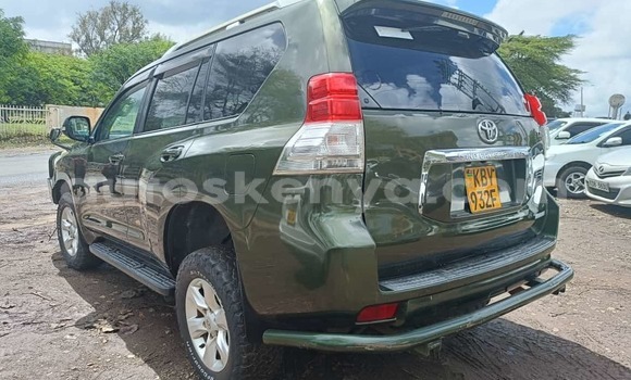 Nunua Ilio tumika Toyota Prado Brown Gari ndani ya Nairobi nchini Nairobi Nunua Ilio tumika Toyota Prado Brown Gari ndani ya Nairobi nchini Nairobi