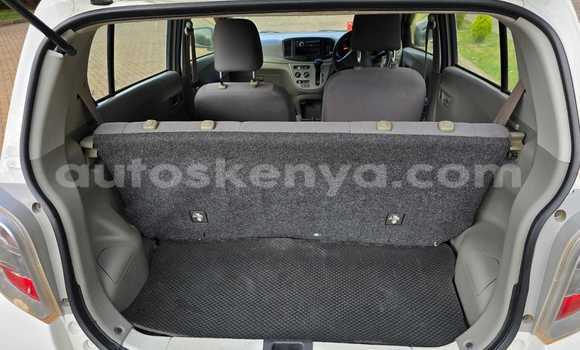 Nunua Ilio tumika Daihatsu Mira Nyeupe Gari ndani ya Nairobi nchini Nairobi Nunua Ilio tumika Daihatsu Mira Nyeupe Gari ndani ya Nairobi nchini Nairobi