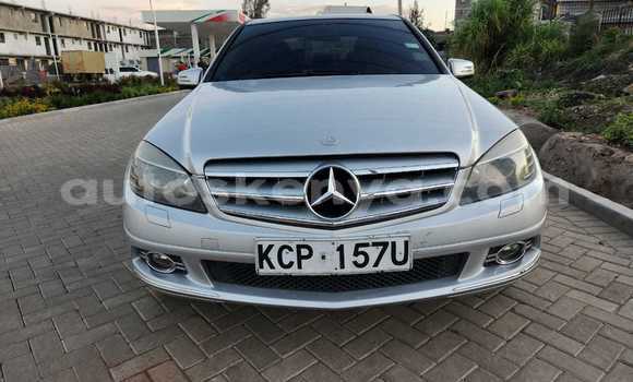 Nunua Ilio tumika Mercedes‒Benz C–Class Fedha Gari ndani ya Nairobi nchini Nairobi