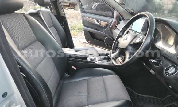 Nunua Ilio tumika Mercedes‒Benz C–Class Fedha Gari ndani ya Nairobi nchini Nairobi Nunua Ilio tumika Mercedes‒Benz C–Class Fedha Gari ndani ya Nairobi nchini Nairobi