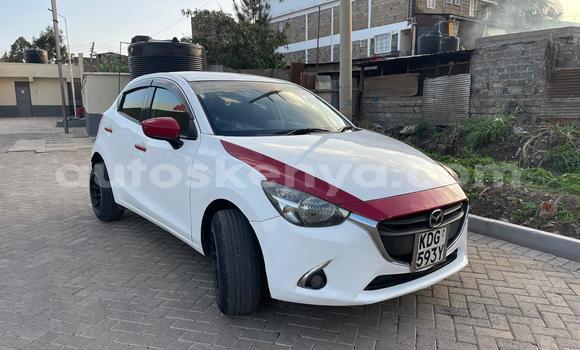 Nunua Ilio tumika Mazda Demio Nyeupe Gari ndani ya Nairobi nchini Nairobi Nunua Ilio tumika Mazda Demio Nyeupe Gari ndani ya Nairobi nchini Nairobi