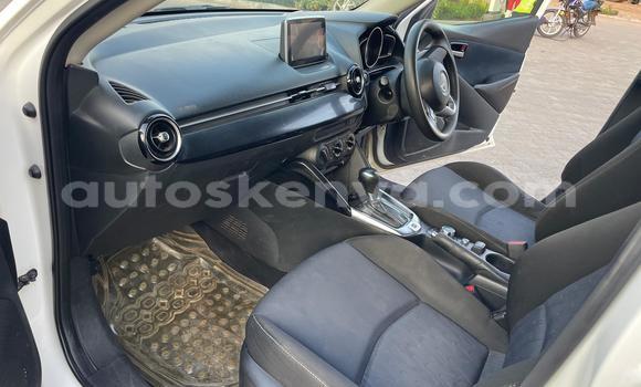 Nunua Ilio tumika Mazda Demio Nyeupe Gari ndani ya Nairobi nchini Nairobi Nunua Ilio tumika Mazda Demio Nyeupe Gari ndani ya Nairobi nchini Nairobi