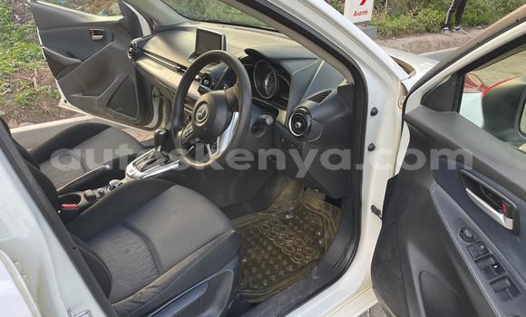Nunua Ilio tumika Mazda Demio Nyeupe Gari ndani ya Nairobi nchini Nairobi Nunua Ilio tumika Mazda Demio Nyeupe Gari ndani ya Nairobi nchini Nairobi