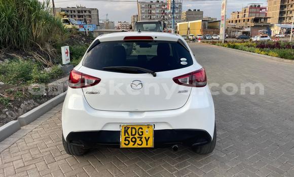 Nunua Ilio tumika Mazda Demio Nyeupe Gari ndani ya Nairobi nchini Nairobi Nunua Ilio tumika Mazda Demio Nyeupe Gari ndani ya Nairobi nchini Nairobi