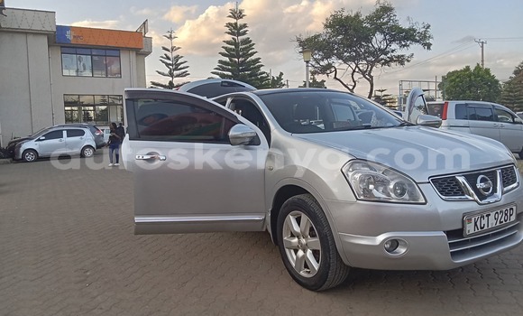 Nunua Ilio tumika Nissan Dualis Nyeupe Gari ndani ya Nairobi nchini Nairobi Nunua Ilio tumika Nissan Dualis Nyeupe Gari ndani ya Nairobi nchini Nairobi