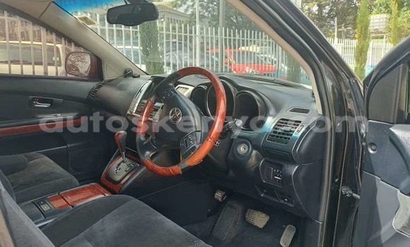 Nunua Ilio tumika Toyota Harrier Nyeusi Gari ndani ya Nairobi nchini Nairobi Nunua Ilio tumika Toyota Harrier Nyeusi Gari ndani ya Nairobi nchini Nairobi