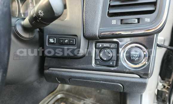 Nunua Ilio tumika Toyota Crown Fedha Gari ndani ya Nairobi nchini Nairobi Nunua Ilio tumika Toyota Crown Fedha Gari ndani ya Nairobi nchini Nairobi