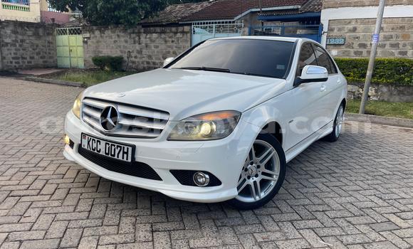 Nunua Ilio tumika Mercedes‒Benz 200 Nyeupe Gari ndani ya Nairobi nchini Nairobi Nunua Ilio tumika Mercedes‒Benz 200 Nyeupe Gari ndani ya Nairobi nchini Nairobi