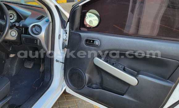 Nunua Ilio tumika Mazda Demio Nyeupe Gari ndani ya Nairobi nchini Nairobi Nunua Ilio tumika Mazda Demio Nyeupe Gari ndani ya Nairobi nchini Nairobi