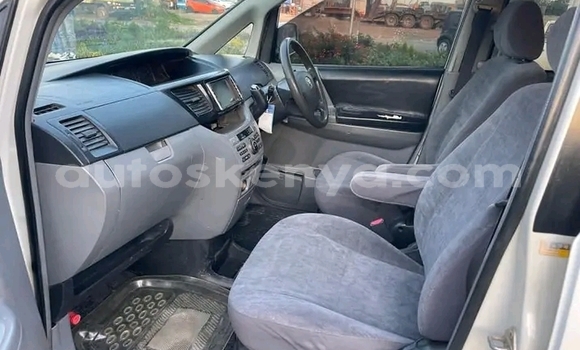 Nunua Ilio tumika Toyota Voxy Nyeupe Gari ndani ya Nairobi nchini Nairobi Nunua Ilio tumika Toyota Voxy Nyeupe Gari ndani ya Nairobi nchini Nairobi