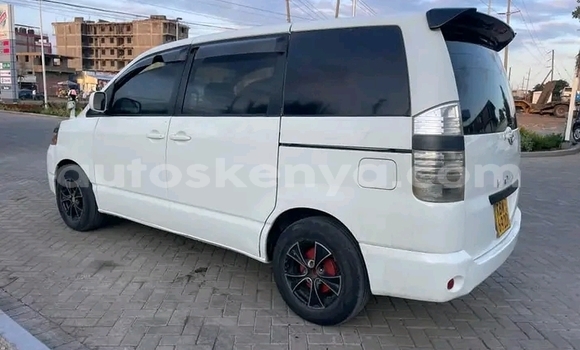 Nunua Ilio tumika Toyota Voxy Nyeupe Gari ndani ya Nairobi nchini Nairobi Nunua Ilio tumika Toyota Voxy Nyeupe Gari ndani ya Nairobi nchini Nairobi