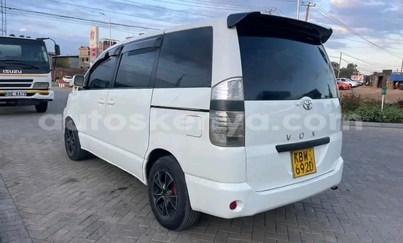 Nunua Ilio tumika Toyota Voxy Nyeupe Gari ndani ya Nairobi nchini Nairobi Nunua Ilio tumika Toyota Voxy Nyeupe Gari ndani ya Nairobi nchini Nairobi