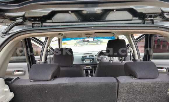 Nunua Ilio tumika Suzuki Swift Kijani Gari ndani ya Nairobi nchini Nairobi Nunua Ilio tumika Suzuki Swift Kijani Gari ndani ya Nairobi nchini Nairobi