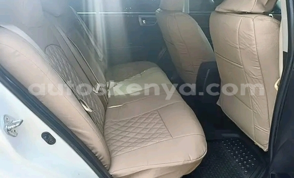 Nunua Ilio tumika Toyota Axio Nyeupe Gari ndani ya Nairobi nchini Nairobi Nunua Ilio tumika Toyota Axio Nyeupe Gari ndani ya Nairobi nchini Nairobi