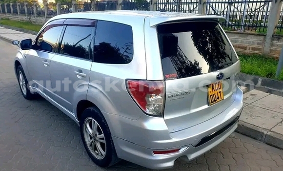 Nunua Ilio tumika Subaru Forester Fedha Gari ndani ya Nairobi nchini Nairobi Nunua Ilio tumika Subaru Forester Fedha Gari ndani ya Nairobi nchini Nairobi