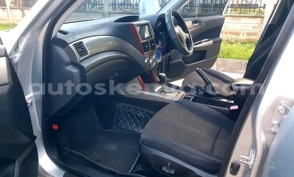Nunua Ilio tumika Subaru Forester Fedha Gari ndani ya Nairobi nchini Nairobi Nunua Ilio tumika Subaru Forester Fedha Gari ndani ya Nairobi nchini Nairobi