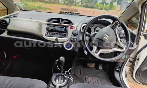 Buy Used Honda Fit White Car in Nairobi in Nairobi Buy Used Honda Fit White Car in Nairobi in Nairobi