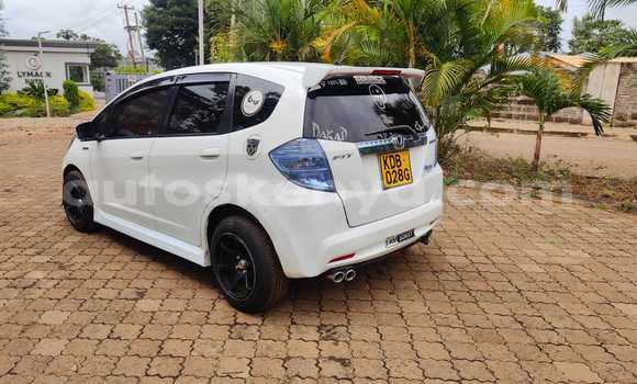 Buy Used Honda Fit White Car in Nairobi in Nairobi Buy Used Honda Fit White Car in Nairobi in Nairobi