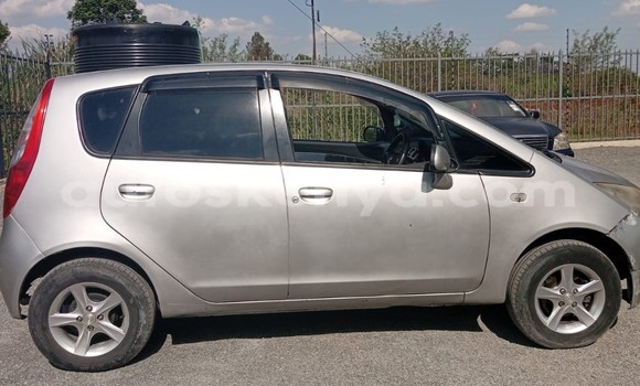 Oofamaa Mitsubishi Colt Other Makiinaa iti Athi River keessatti Nairobi keessatti Oofamaa Mitsubishi Colt Other Makiinaa iti Athi River keessatti Nairobi keessatti