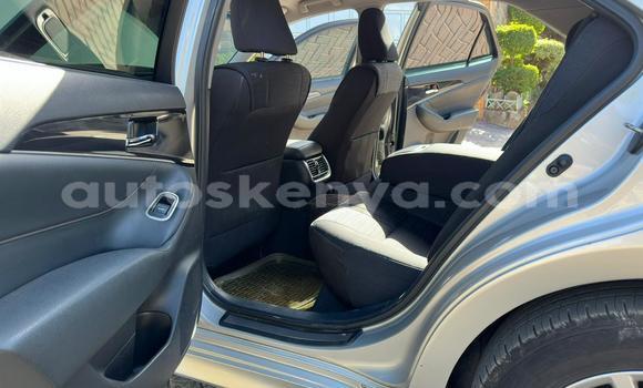 Nunua Ilio tumika Toyota Crown Nyeupe Gari ndani ya Nairobi nchini Nairobi Nunua Ilio tumika Toyota Crown Nyeupe Gari ndani ya Nairobi nchini Nairobi