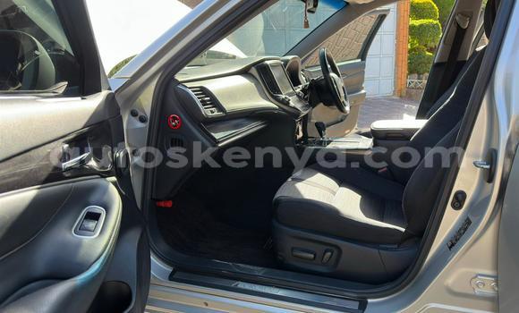 Nunua Ilio tumika Toyota Crown Nyeupe Gari ndani ya Nairobi nchini Nairobi Nunua Ilio tumika Toyota Crown Nyeupe Gari ndani ya Nairobi nchini Nairobi