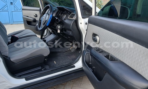 Nunua Ilio tumika Nissan tiida Nyeupe Gari ndani ya Nairobi nchini Nairobi Nunua Ilio tumika Nissan tiida Nyeupe Gari ndani ya Nairobi nchini Nairobi