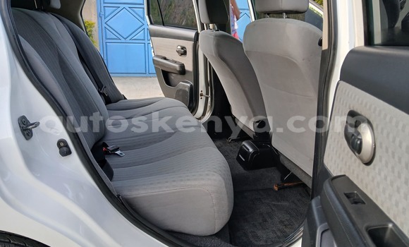 Nunua Ilio tumika Nissan tiida Nyeupe Gari ndani ya Nairobi nchini Nairobi Nunua Ilio tumika Nissan tiida Nyeupe Gari ndani ya Nairobi nchini Nairobi