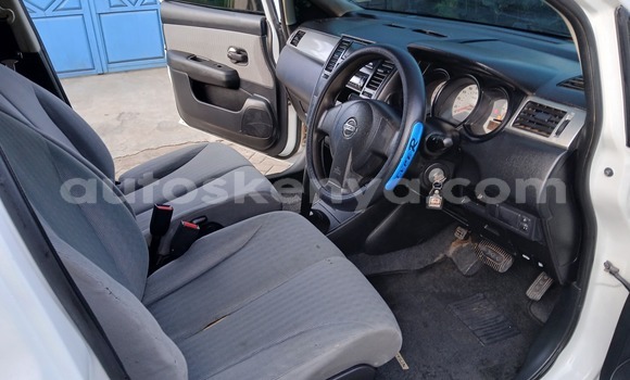 Nunua Ilio tumika Nissan tiida Nyeupe Gari ndani ya Nairobi nchini Nairobi Nunua Ilio tumika Nissan tiida Nyeupe Gari ndani ya Nairobi nchini Nairobi