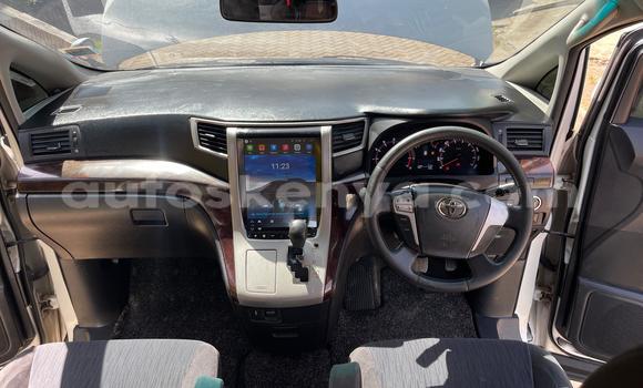 Nunua Ilio tumika Toyota Vellfire Nyeupe Gari ndani ya Nairobi nchini Nairobi Nunua Ilio tumika Toyota Vellfire Nyeupe Gari ndani ya Nairobi nchini Nairobi