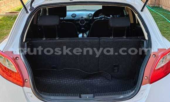 Nunua Ilio tumika Mazda Demio Nyeupe Gari ndani ya Nairobi nchini Nairobi Nunua Ilio tumika Mazda Demio Nyeupe Gari ndani ya Nairobi nchini Nairobi