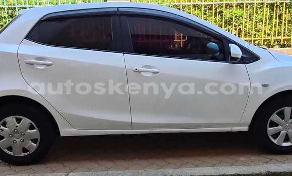 Nunua Ilio tumika Mazda Demio Nyeupe Gari ndani ya Nairobi nchini Nairobi Nunua Ilio tumika Mazda Demio Nyeupe Gari ndani ya Nairobi nchini Nairobi