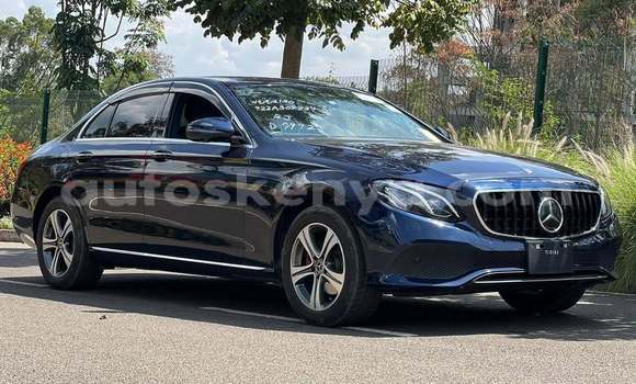Oofamaa Mercedes-Benz C-Classe Black Makiinaa iti Nairobi keessatti Nairobi keessatti Oofamaa Mercedes-Benz C-Classe Black Makiinaa iti Nairobi keessatti Nairobi keessatti