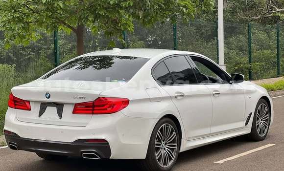 Oofamaa BMW 501 White Makiinaa iti Nairobi keessatti Nairobi keessatti Oofamaa BMW 501 White Makiinaa iti Nairobi keessatti Nairobi keessatti