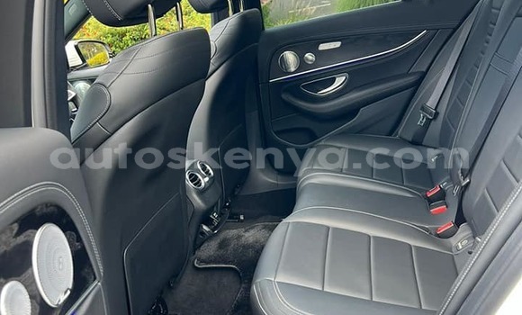 Oofamaa Mercedes‒Benz E–Class White Makiinaa iti Nairobi keessatti Nairobi keessatti Oofamaa Mercedes‒Benz E–Class White Makiinaa iti Nairobi keessatti Nairobi keessatti