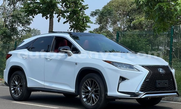 Oofamaa Lexus RX White Makiinaa iti Nairobi keessatti Nairobi keessatti Oofamaa Lexus RX White Makiinaa iti Nairobi keessatti Nairobi keessatti