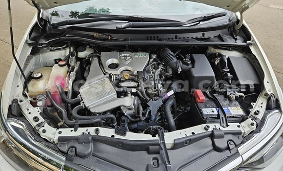 Oofamaa Toyota Auris White Makiinaa iti Nairobi keessatti Nairobi keessatti Oofamaa Toyota Auris White Makiinaa iti Nairobi keessatti Nairobi keessatti