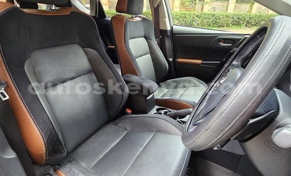 Oofamaa Toyota Auris White Makiinaa iti Nairobi keessatti Nairobi keessatti Oofamaa Toyota Auris White Makiinaa iti Nairobi keessatti Nairobi keessatti