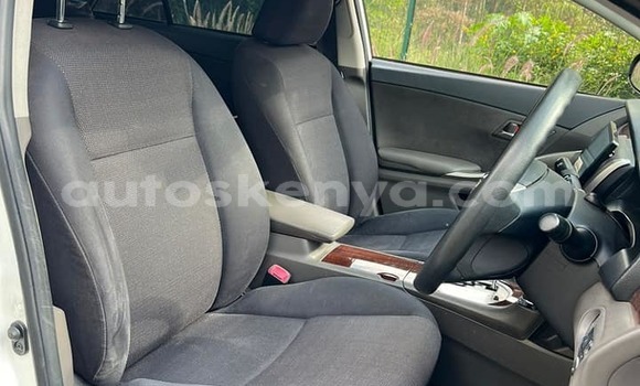 Oofamaa Toyota Allion White Makiinaa iti Nairobi keessatti Nairobi keessatti Oofamaa Toyota Allion White Makiinaa iti Nairobi keessatti Nairobi keessatti